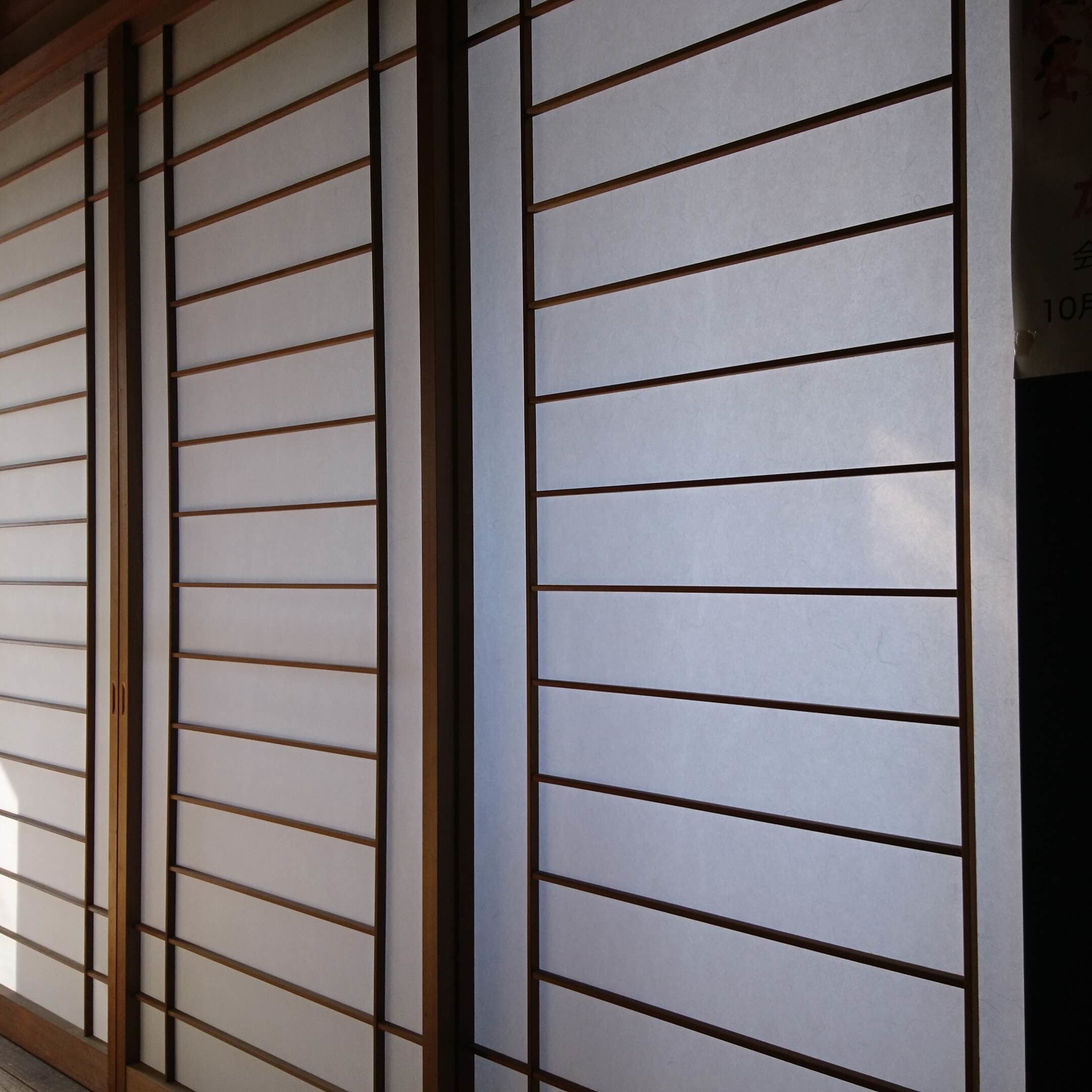 障子の貼替え 小牧市 | 障子の貼替えなら建具修理の窓口小牧市