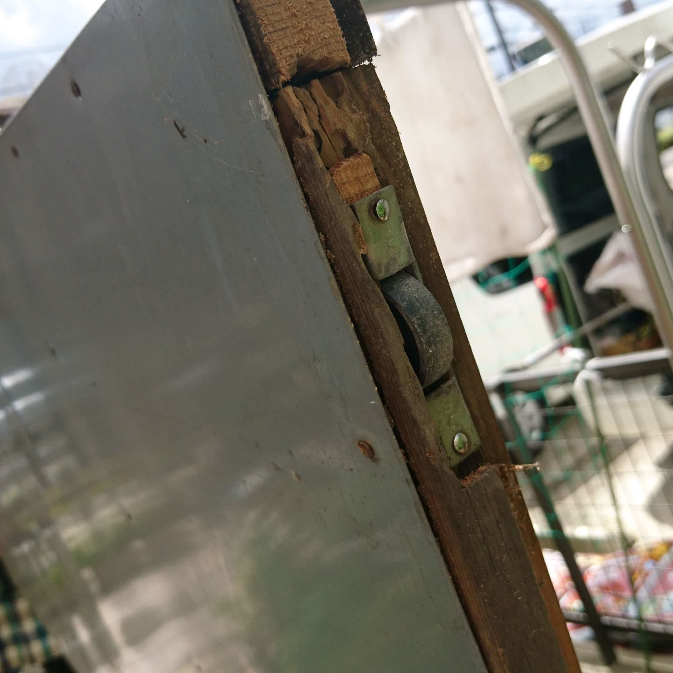 戸車交換 小牧市 | 戸車交換なら建具修理の窓口小牧市