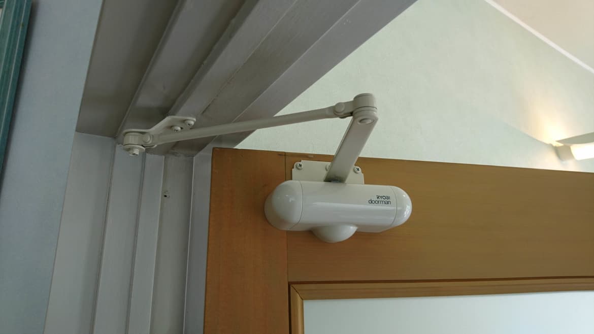 ドアマン取替え 小牧市 | ドアマン取替えなら建具修理の窓口小牧市